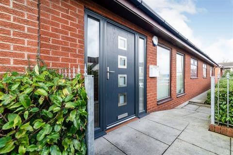 Serviced office to rent, Wigan Road, Ashton in Makerfield WN4