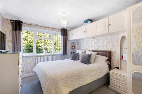 26 Chalet Close, Bexley, DA5 2EY