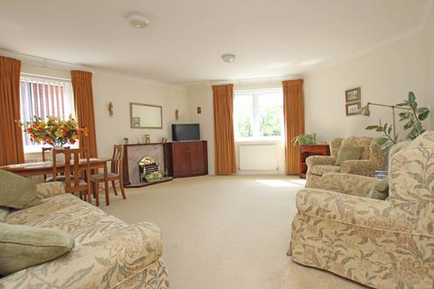 2 bedroom flat for sale, Grassington Road, Eastbourne, BN20 7BG