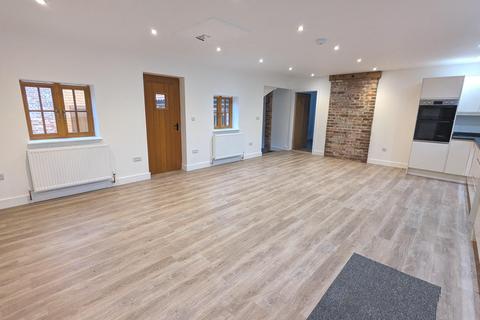 3 bedroom barn conversion to rent, Thompsons Lane, Hough-on-the-Hill, NG32