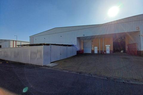 Warehouse to rent, Unit 4 Thorpe Industrial Estate, Alpha Way, Egham, Alpha Way, Egham, TW20 8RZ