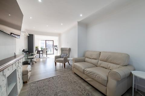 134 Marling Way, Gravesend, DA12 4RE