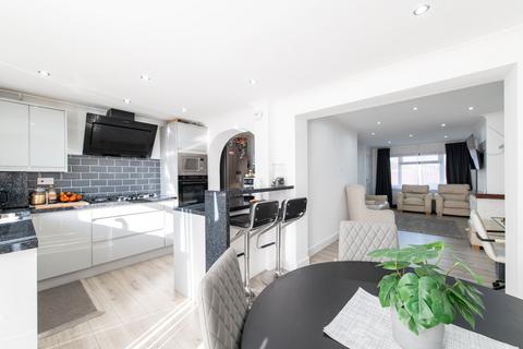 134 Marling Way, Gravesend, DA12 4RE