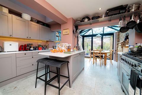 68 Middle Wall, Whitstable, CT5 1BN