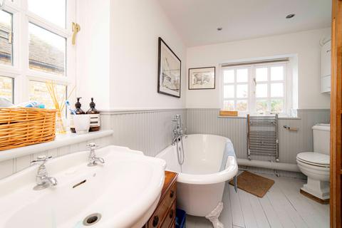 68 Middle Wall, Whitstable, CT5 1BN