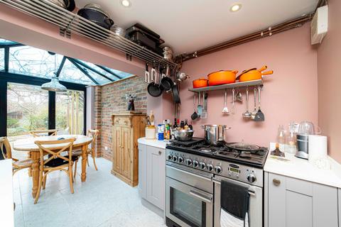 68 Middle Wall, Whitstable, CT5 1BN