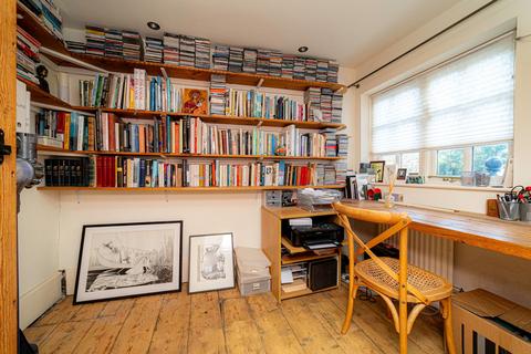 68 Middle Wall, Whitstable, CT5 1BN