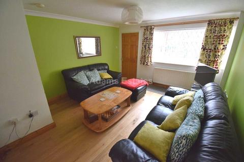 1 bedroom in a house share to rent, Portway Close, Reading