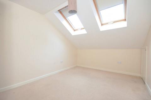 1 bedroom flat for sale - Barrack Road, Stoughton, Guildford, GU2