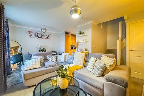 2 bedroom terraced house for sale, Russet Drive, Red Lodge