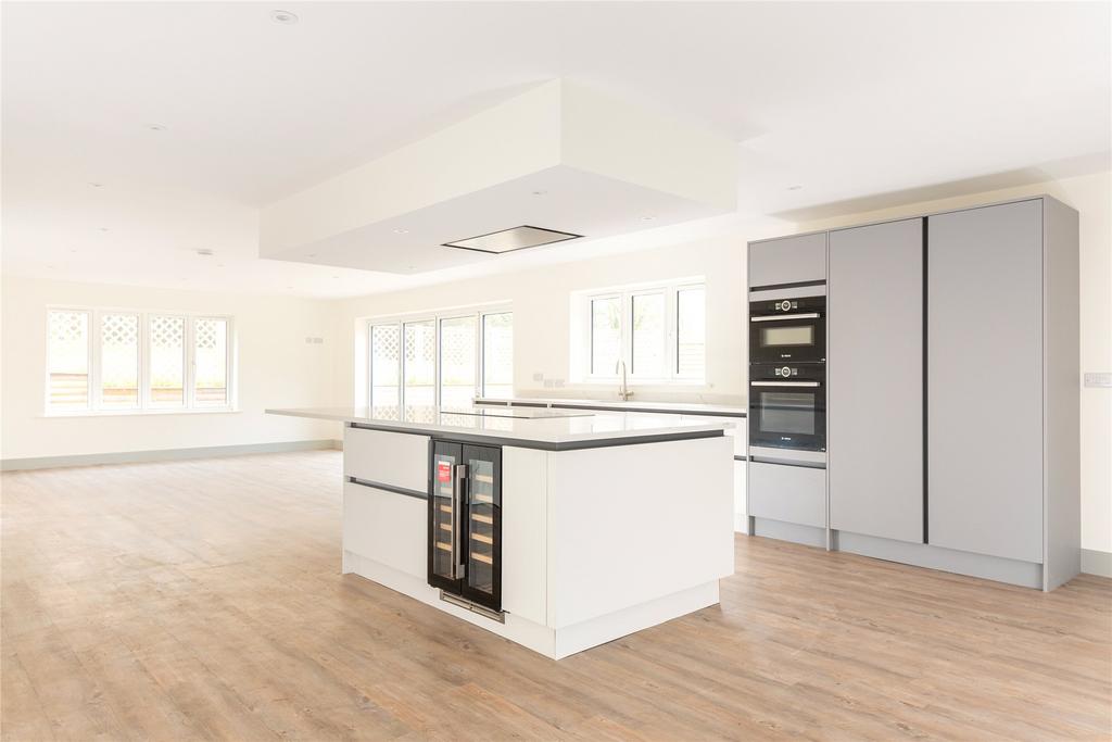 Kitchen/Dining