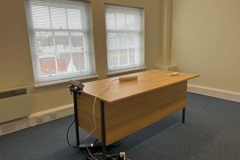 Office to rent, Stevenson House, 17a Tunsgate, Guildford Surreu, GU1 3QT