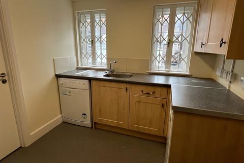 Office to rent, Stevenson House, 17a Tunsgate, Guildford Surreu, GU1 3QT