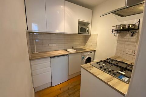 1 bedroom flat to rent, Wardlaw Street, Edinburgh EH11