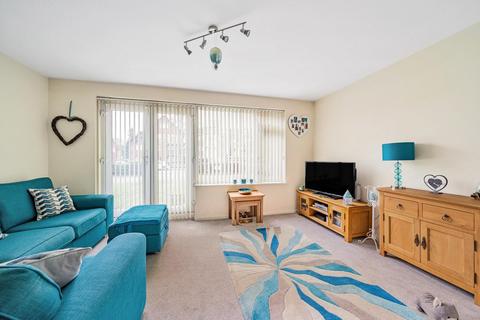 Flat 2, Cambria, 2 Court Downs Road, Beckenham, BR3 6TF