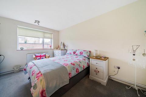 Flat 2, Cambria, 2 Court Downs Road, Beckenham, BR3 6TF