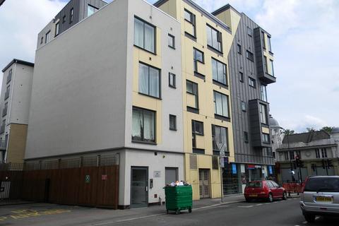 2 bedroom flat to rent, Lewisham High Street, London SE13