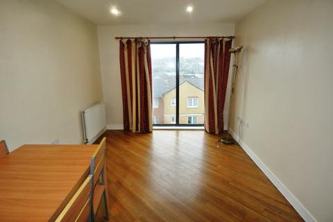 2 bedroom flat to rent, Lewisham High Street, London SE13
