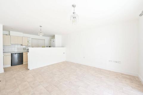 3 bedroom flat for sale, Granite Apartments, Stratford, London, E15