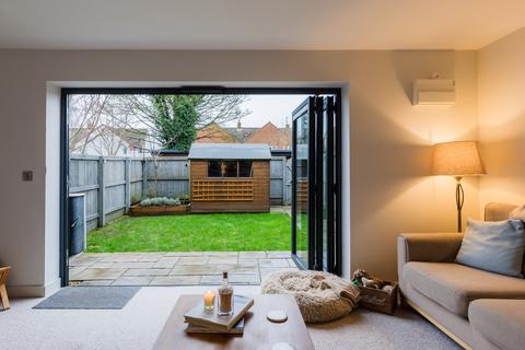 3 bedroom mews for sale, Marlborough SN9