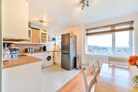 49 Langdon Shaw, Sidcup, DA14 6AX