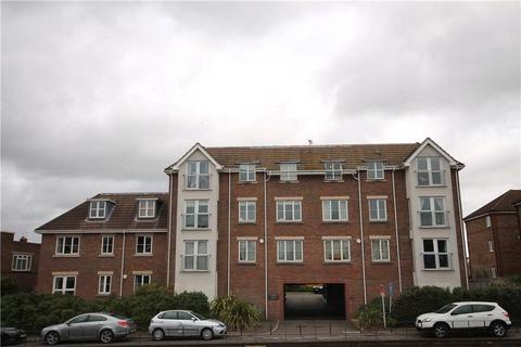 2 bedroom flat to rent, Kingston Road, Surrey KT19