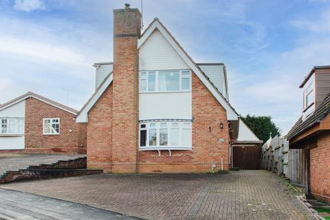 4 bedroom detached house for sale, Wood End, Banbury, OX16