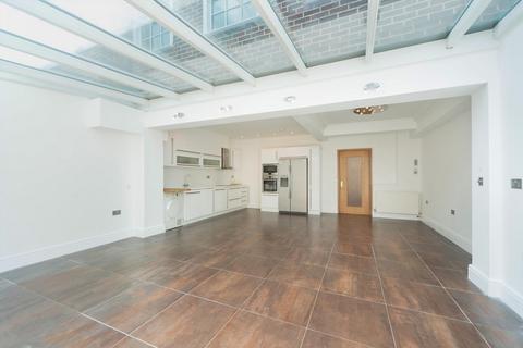 4 bedroom terraced house for sale, Redington Gardens, Hampstead, London, NW3.