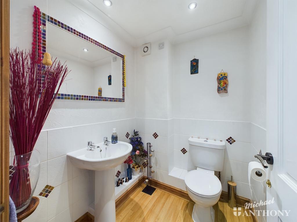 Cam02773 g0 pr0078 still005