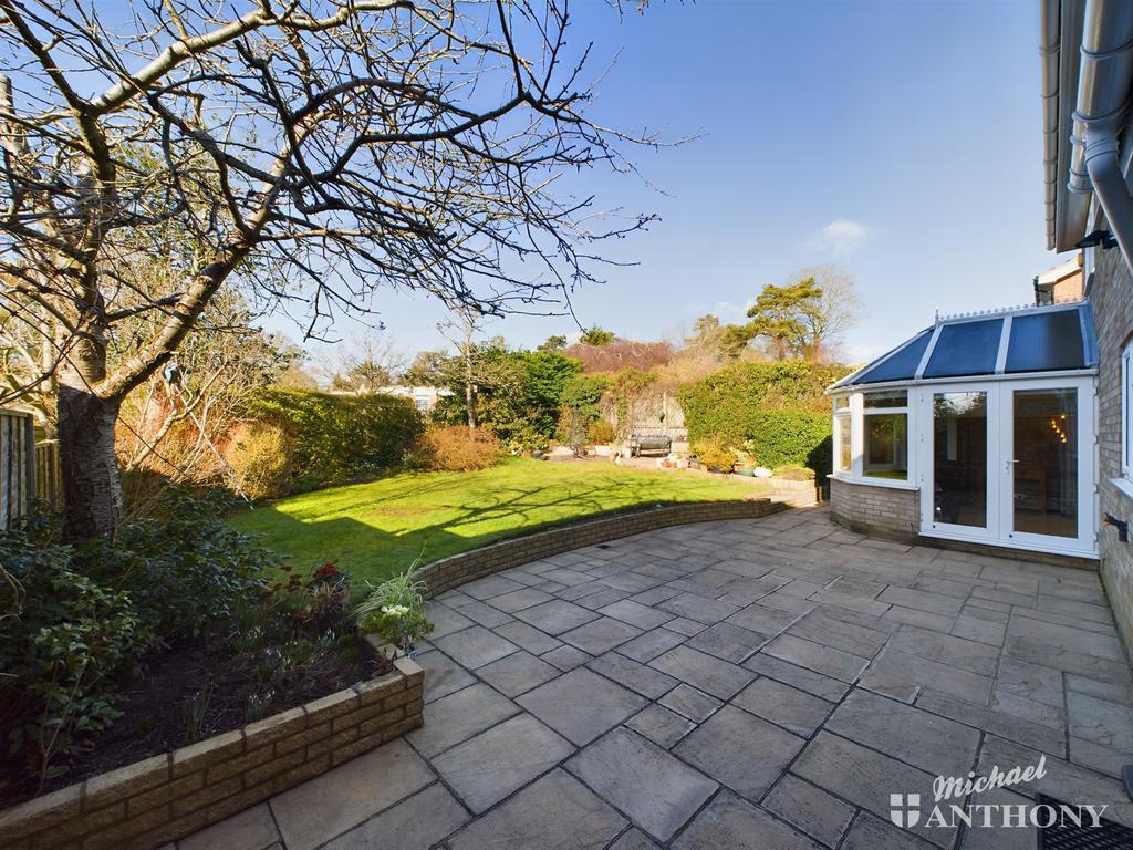 Cam02773 g0 pr0078 still032