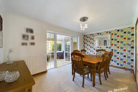 67 Cotefield Drive, Leighton Buzzard, LU7 3DN