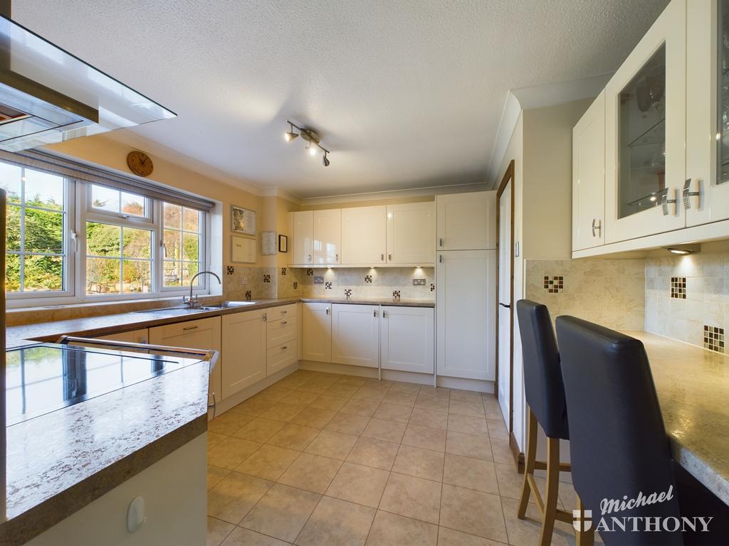 Cam02773 g0 pr0078 still016