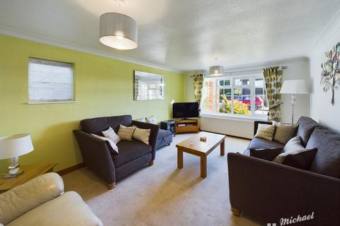 67 Cotefield Drive, Leighton Buzzard, LU7 3DN