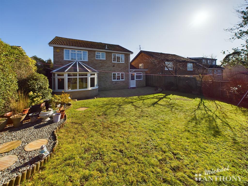 Cam02773 g0 pr0078 still034