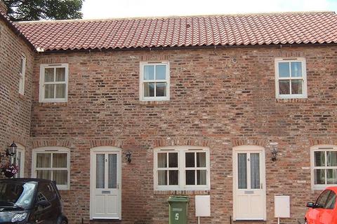 2 bedroom terraced house to rent, Castlegate Mews, Thirsk YO7