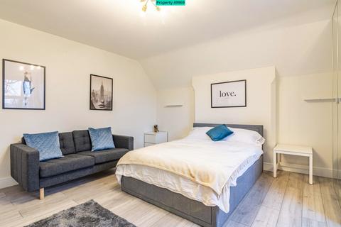 Studio to rent, Flat 5, 8 Zulla Road, Nottingham, NG3