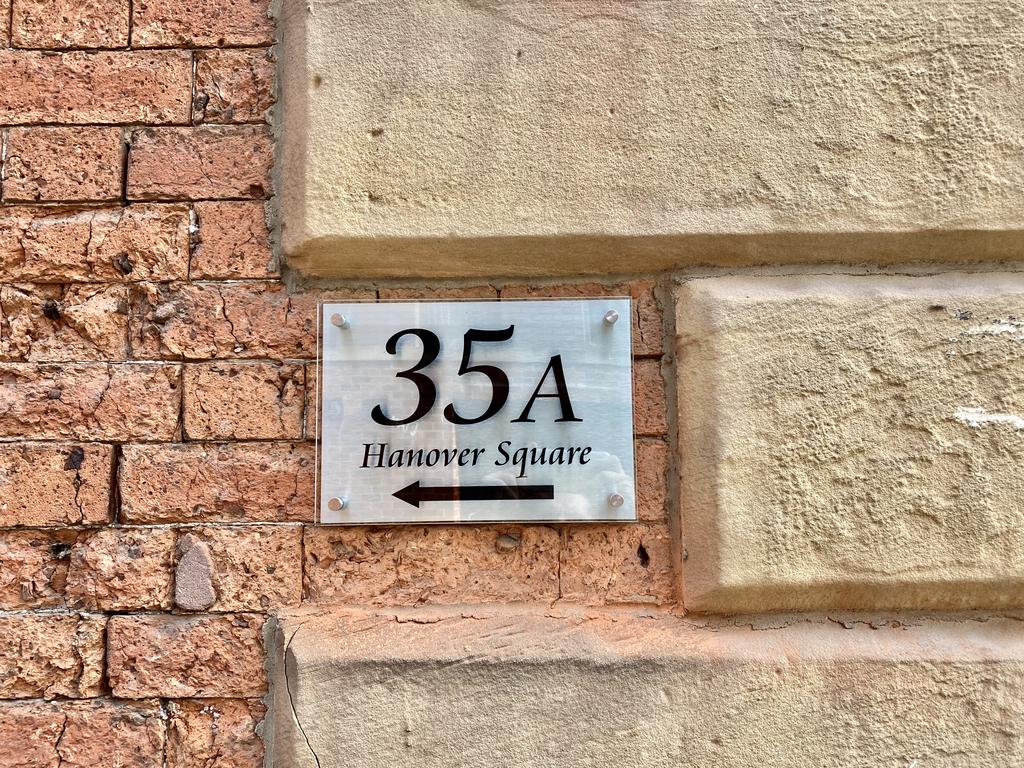 35 a hanover square