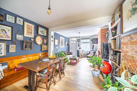 44 Riverside Road, Ipswich, IP1 4AR