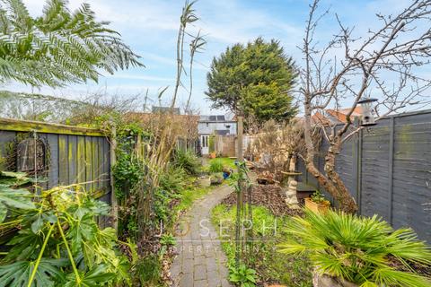 44 Riverside Road, Ipswich, IP1 4AR