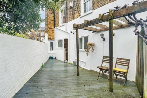 45 Knowles Hill Crescent, London, SE13 6DT
