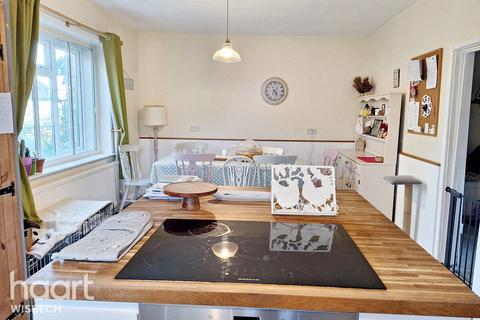 11 Downham Road, Outwell, Wisbech, PE14 8SE