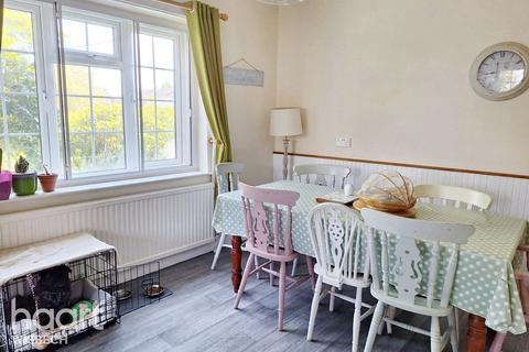 11 Downham Road, Outwell, Wisbech, PE14 8SE