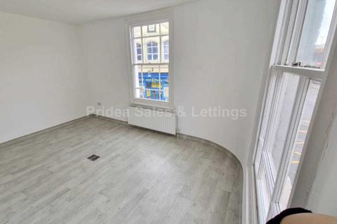 Property to rent, High Street, Lincoln