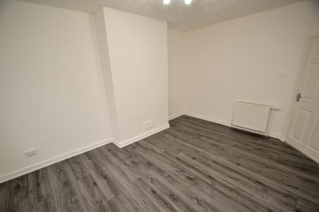 53 Haughburn Road, Pollok, Glasgow... 2 bed flat for sale £85,000