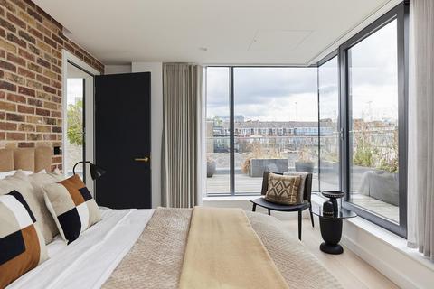 3 bedroom penthouse for sale, Berwick Street, Mayfair