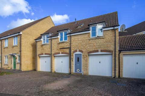 4 Loiret Crescent, Filands, Malmesbury, SN16 9GW