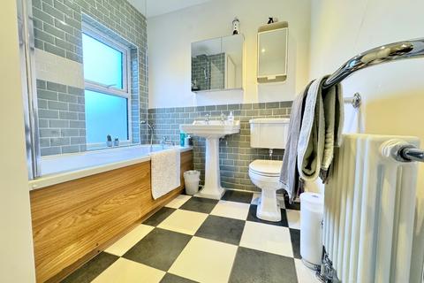 9 Cornwall Road, Swanage, BH19 1EU
