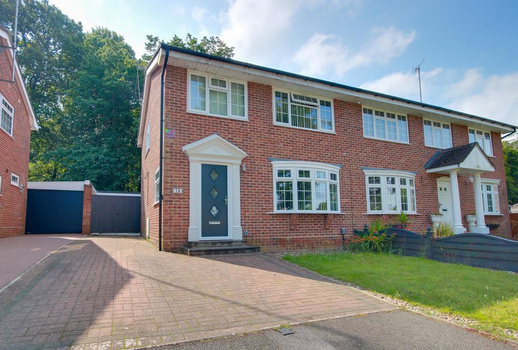 SPRUCE DRIVE! THREE BEDROOM FAMILY... 3 bed semidetached house for sale £330,000