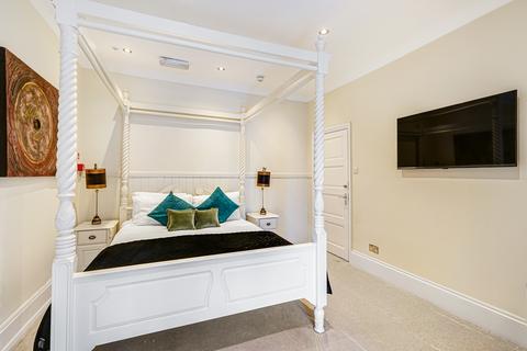 3 bedroom flat to rent - Trebovir Road, Earls Court, London
