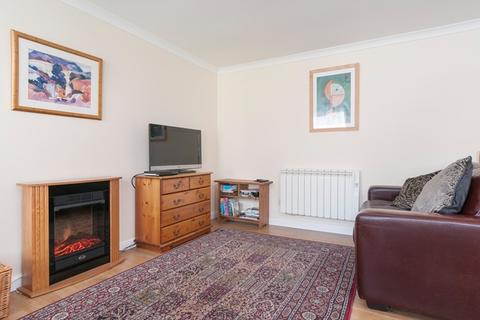 undefined, 1319L St. Patrick Square, Edinburgh, EH8 9EZ